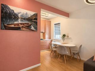 Chic Apartment - 6