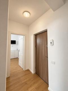 Chic Apartment - 2