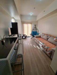 NIKNOK'S Corner - 6