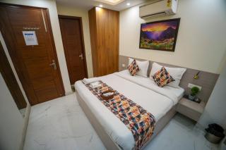 Hotel Ivaan Homes East Of Kailash - 8