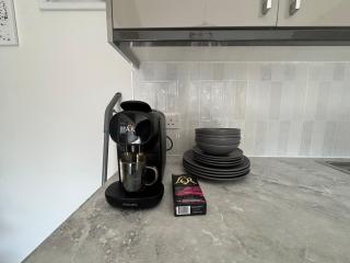 Cosy Garden Lodge, Sleeps 4-6, Walk to Station - 8