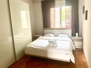 6 minutes walking from the Lausanne train station - 2