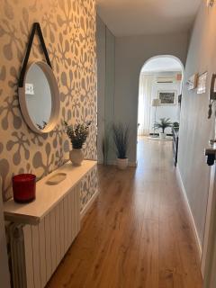 Big Stylish and Modern Apartment in Madrid Centre - 4