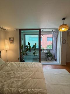 Sinsa Haus, Sinsa station in Gangnam for 4 people, 2 rooms, free parking 강남 신사역, 최대4인, 2룸, 주차가능 - 0