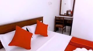 The Kingdom Gate Hotel - 9