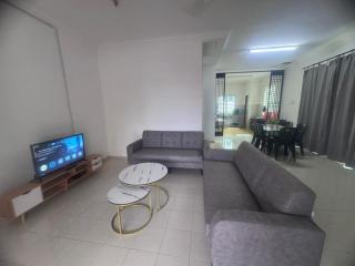 Raub Amalina Saujana Homestay - 5