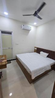 Hotel Shrii Shyam - 1