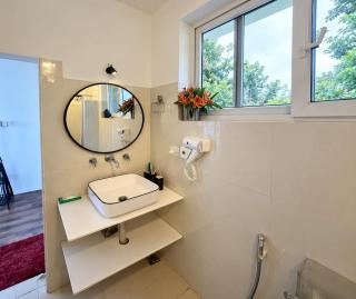 Red villa - 2