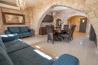 Tarpat 18 Moses Luxury apartments - 5