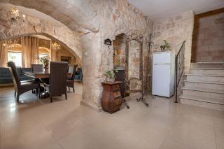 Tarpat 18 Moses Luxury apartments - 1