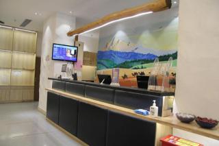 Century Star Urumqi Changjiang Road Hotel - 7