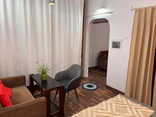 Prime 2BR Home Near Delhi Airport & Central Connectivity - 0