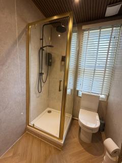 Modern 1 Bed Sea View Apartment Sleeps 4 - 2
