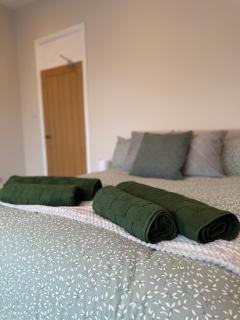 Modern 1 Bed Sea View Apartment Sleeps 4 - 4