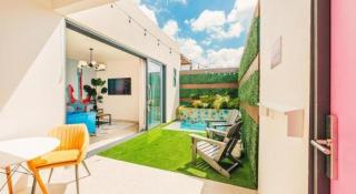 Privada Stays - Private Pools & Colorful-Chic Boutique Hotel - Palm-Eagle Beach - 8