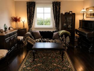 Stylish Retreat in Art Deco Style - 9