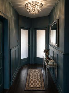 Stylish Retreat in Art Deco Style - 7