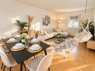 Cozy-Livings viel Platz, großer Balkon, STELLPLATZ, Küche - 3