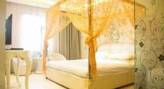 GreenTree Inn Shanxi Luliang Fengshan Road Central Park Express Hotel - 9