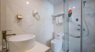 GreenTree Inn YangZhou Weiyang Road - 2