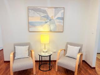 Amazing location 4 bedroom &Pet friendly& Fully Fenced - 3