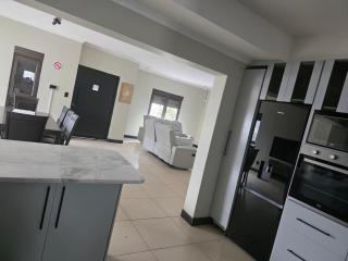 Talitha's Luxury Nest - 3