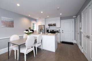 Brand New Stylish 2 bedrooms Suite in Shaughnessy - 4