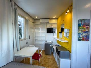 AB N1006: Sky-High Panoramic Nile Studio - 4