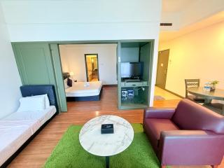 SMG Service Suites - 8