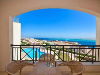 Sea View 1BR Apartment at The View, Sheraton Rd - 5
