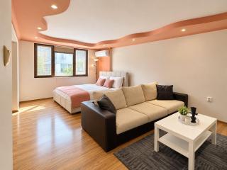 ROSE CREAM Cozy 1Bedroom Apartment in Burgas - 1