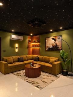 Starlight Cinema Apartment - 4