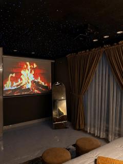 Starlight Cinema Apartment - 7