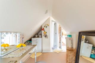 Large Space Great for Groups & Families - 7