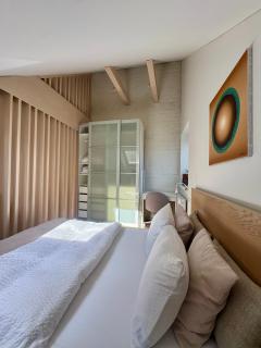Old Town Apartment with FREE Parking - 5
