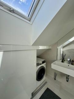 Old Town Apartment with FREE Parking - 1
