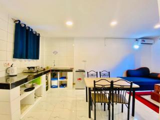 White Makuti Holiday Apartments - 6