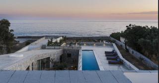 Seafront Home in Greece Lesvos Plomary - 0