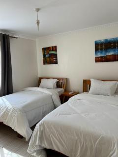 Nairobi JKIA Airport 15 minutes Drive, Room in a Shared Apartment - 0