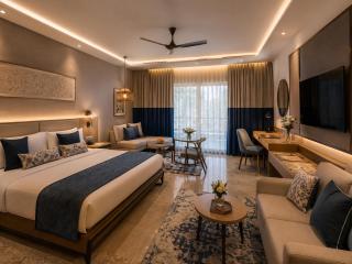 Hotel The Caves Near IGI Airport Delhi - 7