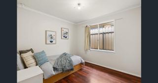 south Brighon 4 mins to beach near cafe shops - 8