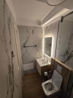 Tona Apartment 03 - 1