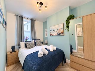 LUX LIVIN' - 5 Bed Home in Runcorn Perfect Corporate Stays - 7