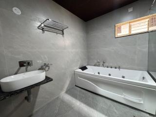 DIVAM COMFORTS Lodge - 3