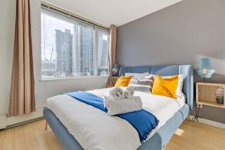 Downtown Suite with Parking, Pool, Gym - 9