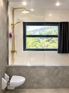 Katskhi Cottage 5 Min to Katskhi Pillar, Private Patio with Pizza Oven - 5