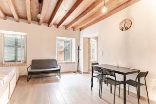 Lemonia apartment Old Town - 9