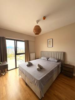 Skyline Diamond Apartment - 1