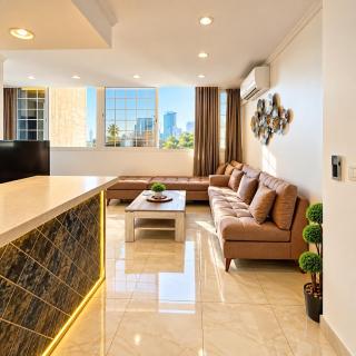 Luxurious Apartment - 8