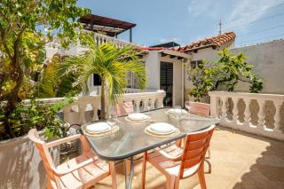 Luxury 5 Bedroom Old Town House - 6